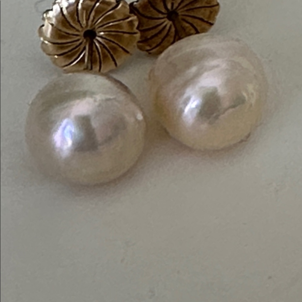 Kasumi Style Cultured Freshwater Pearl Earrings - Picture 3 of 4